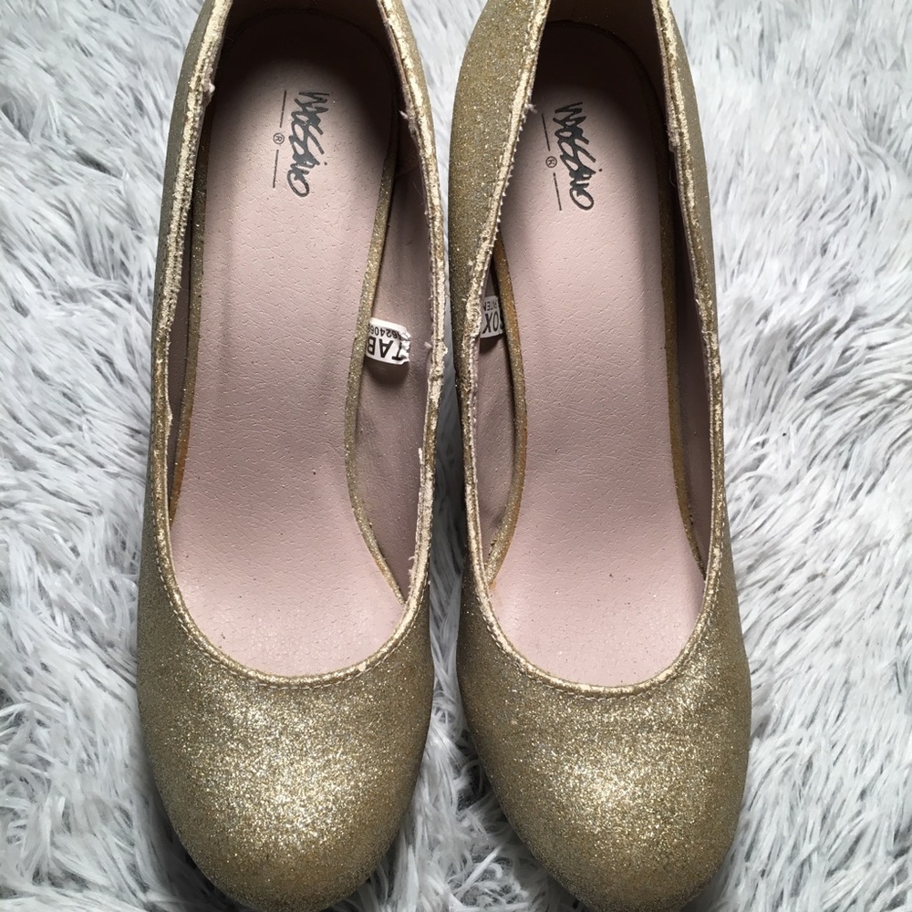 Mossimo Golden Heels Women’s Size 5.5